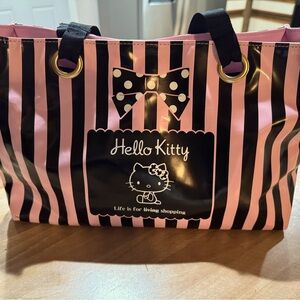 Sanrio Vivitix Vintage Hello Kitty travel tote bag